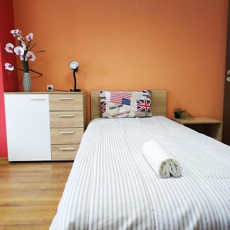 Roma Vandrarhem Varna Exteriör bild